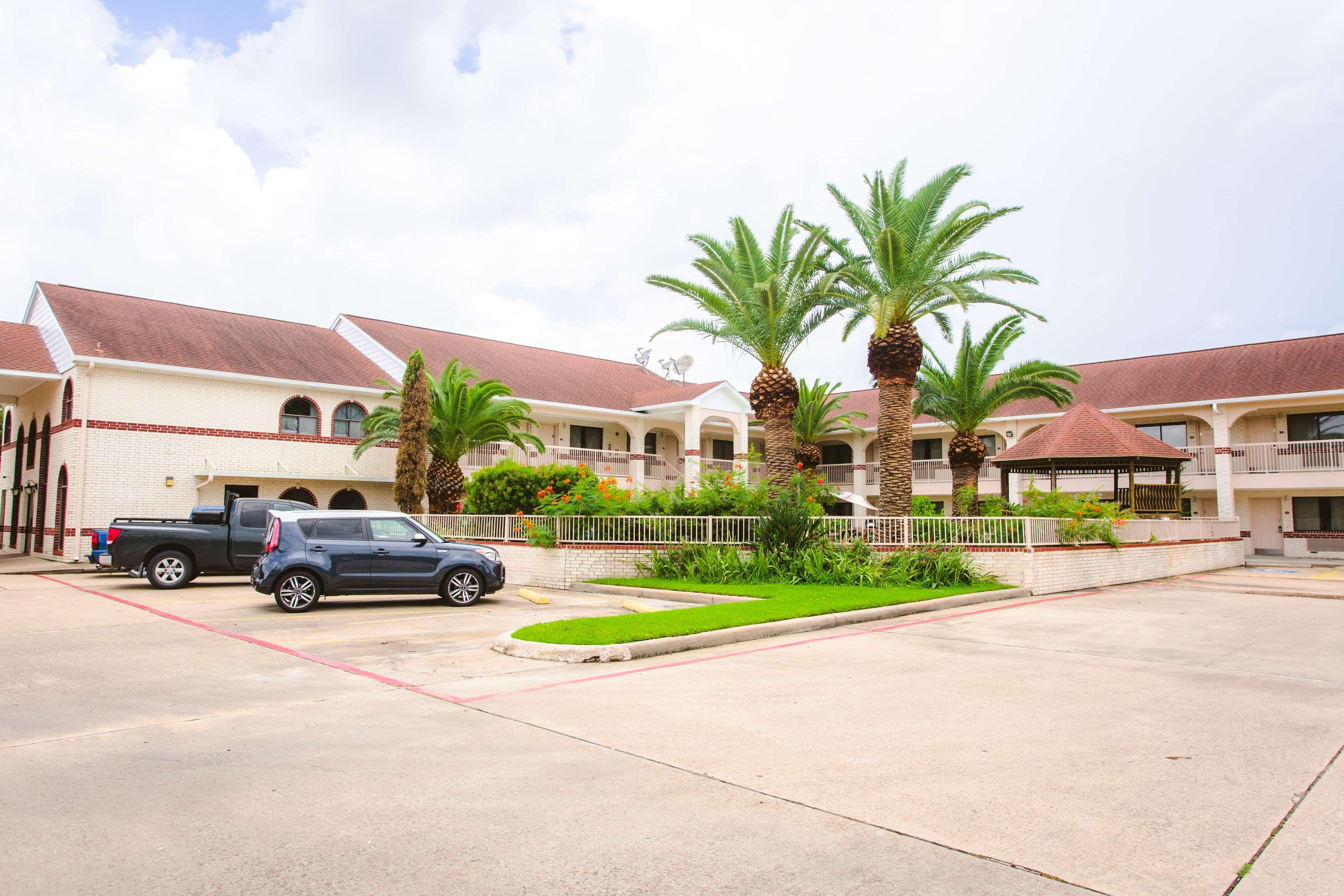 Best Western Pearland Inn מראה חיצוני תמונה